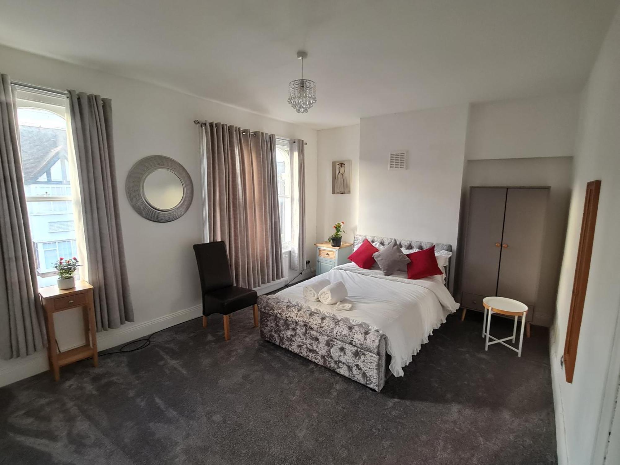 Вилла 3-Bed House In London Self-Contained In Ladywell Экстерьер фото